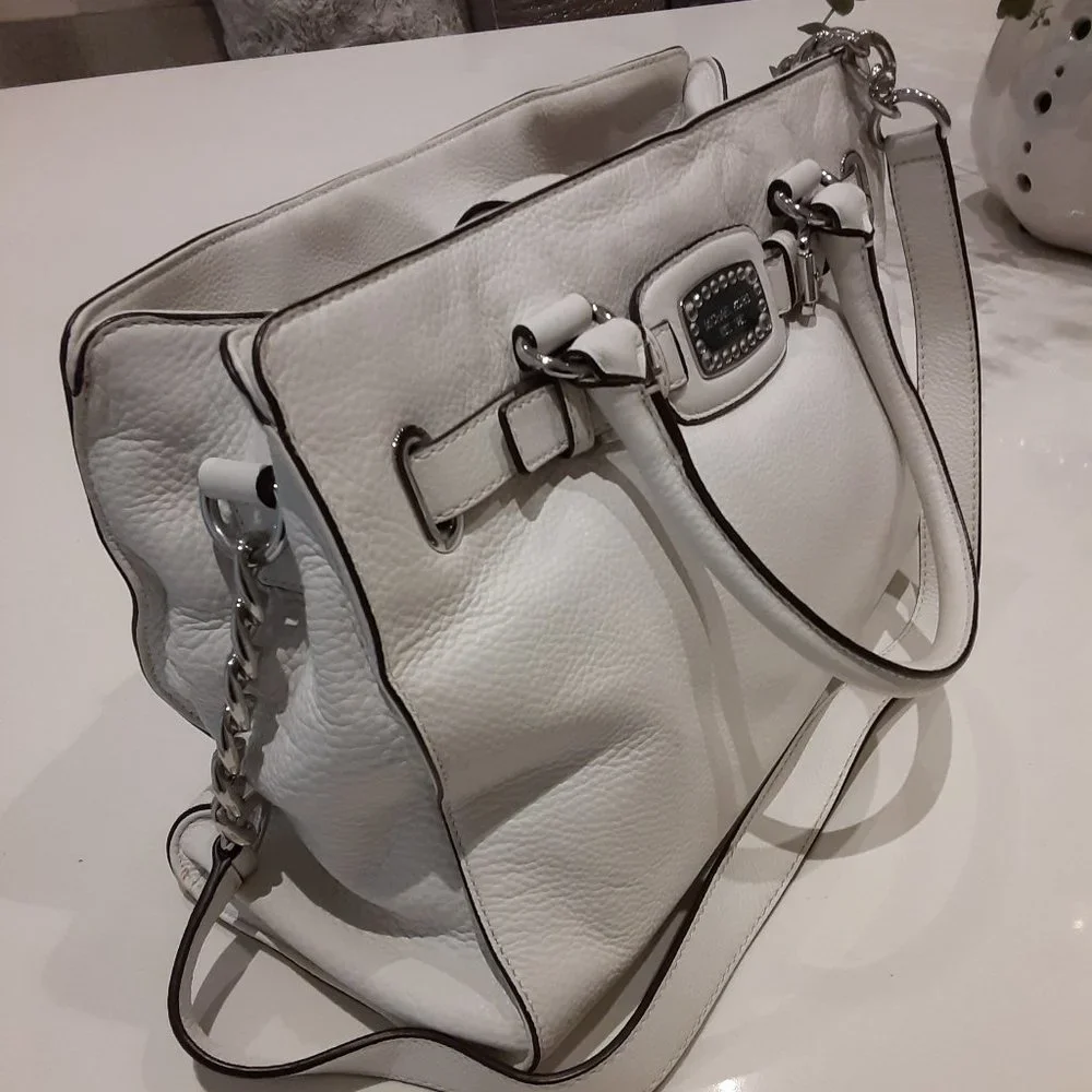 Michael Kors white leather medium bag with silver chain detail
